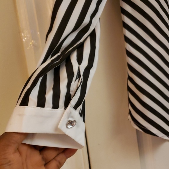 Ladies Long Sleeve Black & White Blouse SZ 3XL - Picture 3 of 8